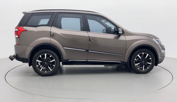 2020 Mahindra XUV500 W11(O), Diesel, Manual, 57,596 km, Right Side View