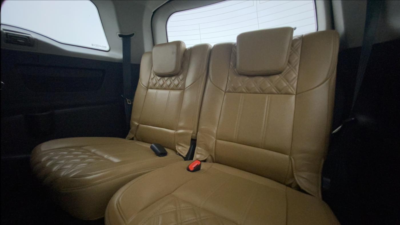2020 Mahindra XUV500 W11(O), Diesel, Manual, 57,596 km, Third Seat Row ( optional )
