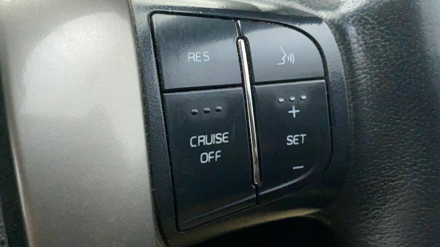 2020 Mahindra XUV500 W11(O), Diesel, Manual, 57,596 km, Adaptive Cruise Control