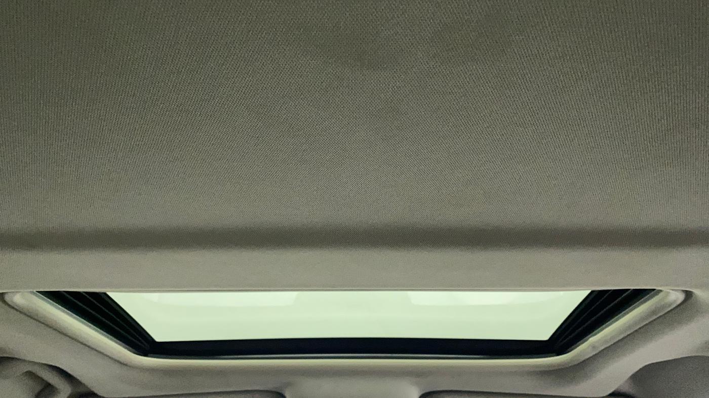 2020 Mahindra XUV500 W11(O), Diesel, Manual, 57,596 km, Moonroof/ Sunroof