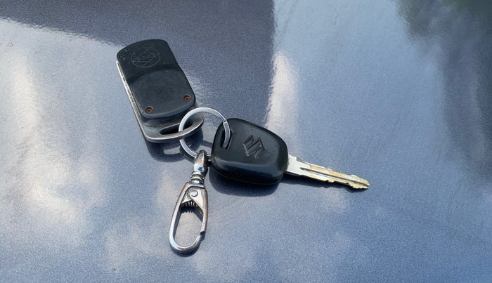 2017 Maruti Alto 800 LXI, Petrol, Manual, 73,202 km, Key Close Up