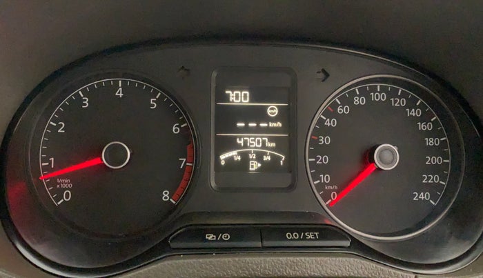 2015 Volkswagen Vento HIGHLINE 1.6 MPI, Petrol, Manual, 47,507 km, Odometer Image