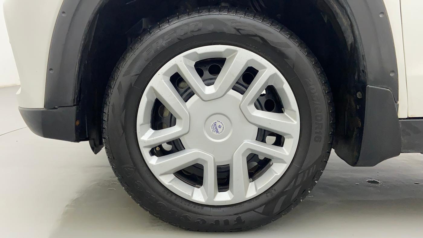 2018 Maruti Vitara Brezza VDI, Diesel, Manual, 55,493 km, Left Front Wheel