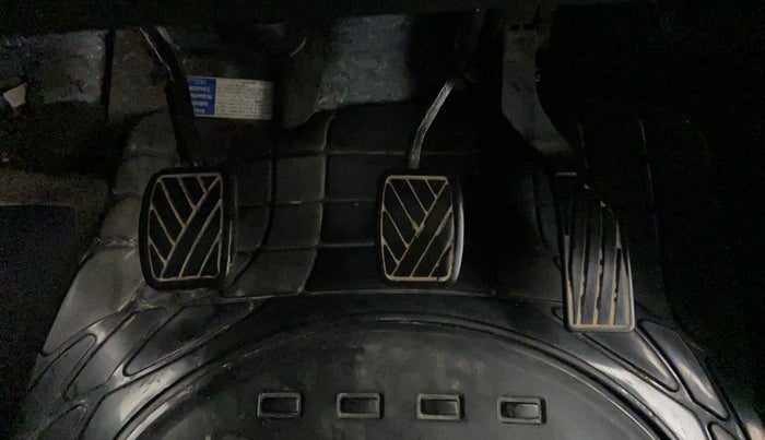 2018 Maruti Vitara Brezza VDI, Diesel, Manual, 55,493 km, Pedals
