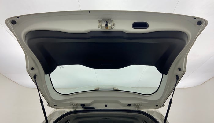 2018 Maruti Vitara Brezza VDI, Diesel, Manual, 55,493 km, Boot Door Open