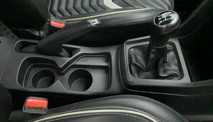 2018 Maruti Vitara Brezza VDI, Diesel, Manual, 55,493 km, Gear Lever
