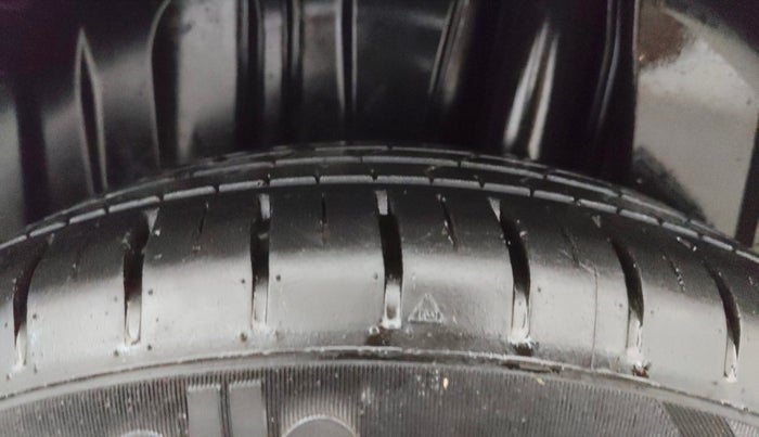 2025 Toyota Glanza G E-CNG, CNG, Manual, 10,323 km, Left Rear Tyre Tread