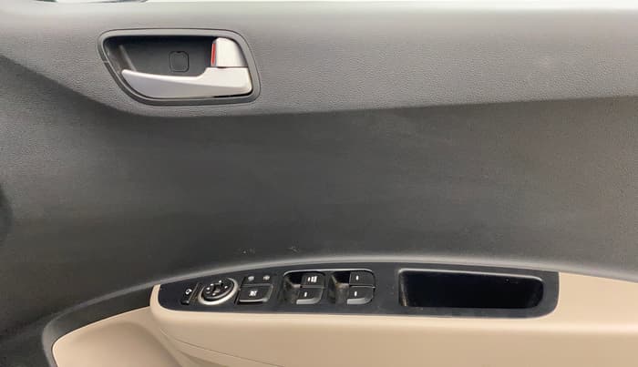 2019 Hyundai Grand i10 SPORTZ 1.2 KAPPA VTVT, CNG, Manual, 68,683 km, Driver Side Door Panels Control