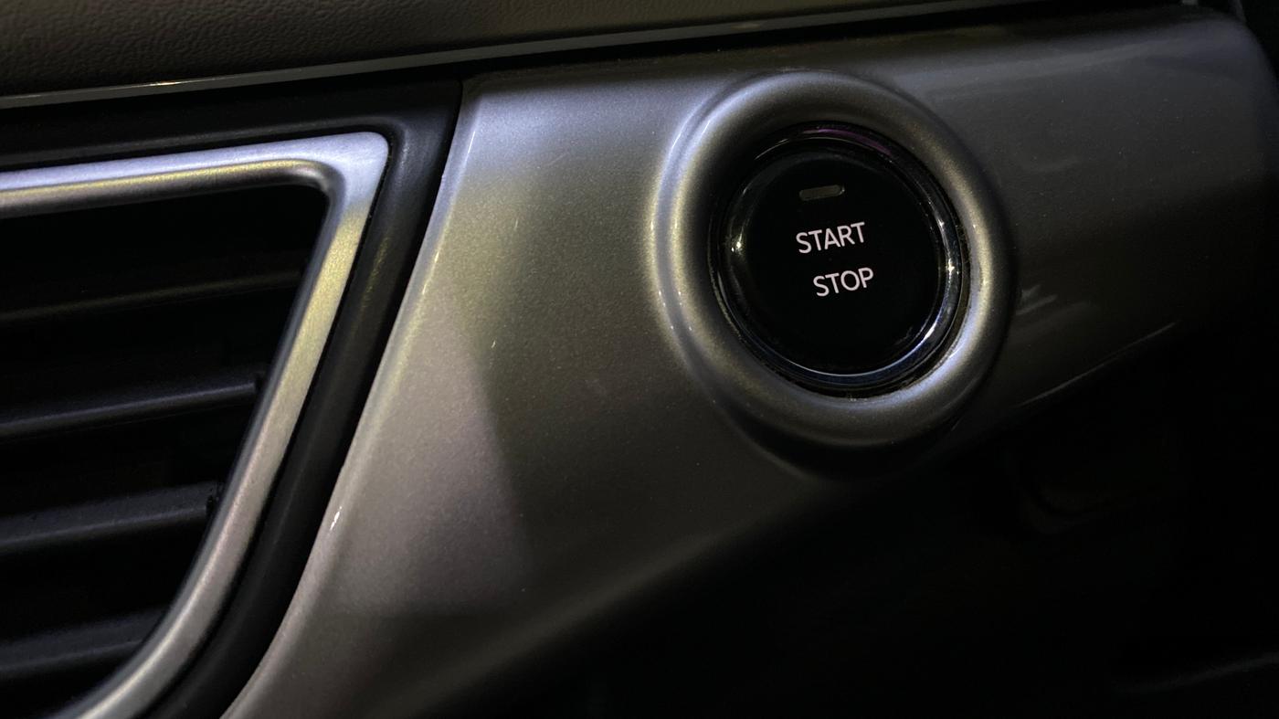 2021 Mahindra XUV700 AX 7 LUXURY D AT 7 STR, Diesel, Automatic, 54,384 km, Keyless Start/ Stop Button