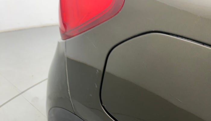 2016 Renault Kwid RXT 1.0 EASY-R  AT, Petrol, Automatic, 18,513 km, Right quarter panel - Slightly dented