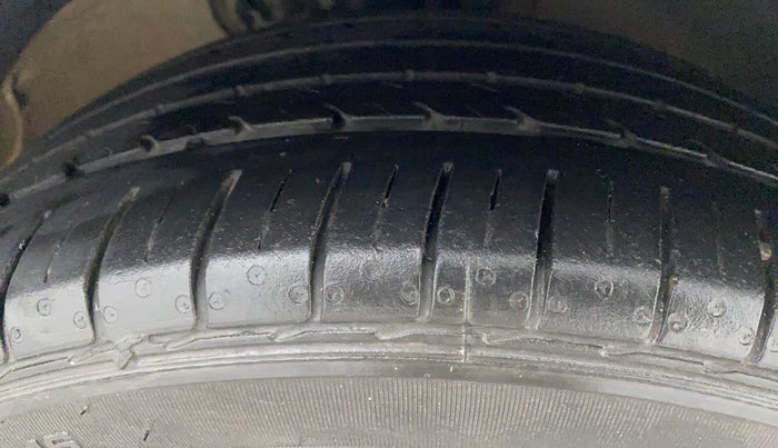 2020 Volkswagen Polo 1.0 GT TSI AT, Petrol, Automatic, 32,249 km, Right Front Tyre Tread