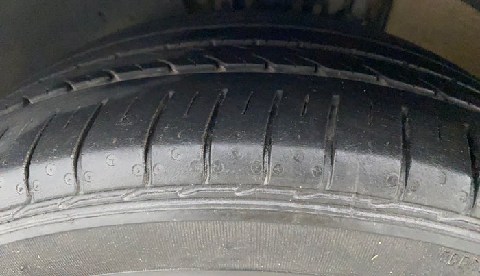 2020 Volkswagen Polo 1.0 GT TSI AT, Petrol, Automatic, 32,249 km, Left Front Tyre Tread