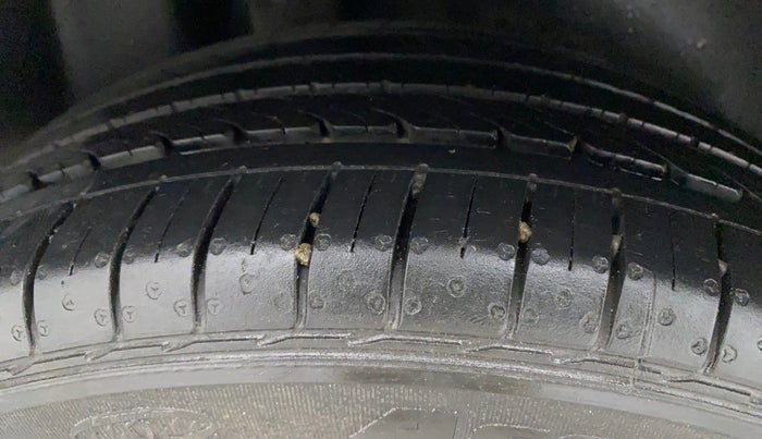 2020 Volkswagen Polo 1.0 GT TSI AT, Petrol, Automatic, 32,249 km, Right Rear Tyre Tread