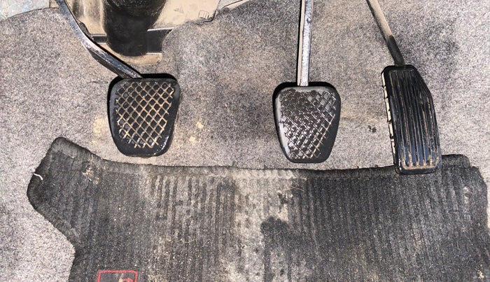 2014 Honda Brio S MT, Petrol, Manual, 37,900 km, Pedals