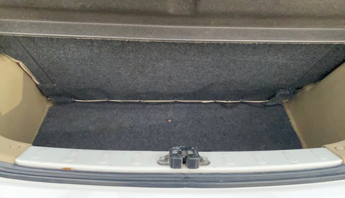 2014 Honda Brio S MT, Petrol, Manual, 37,900 km, Boot Inside