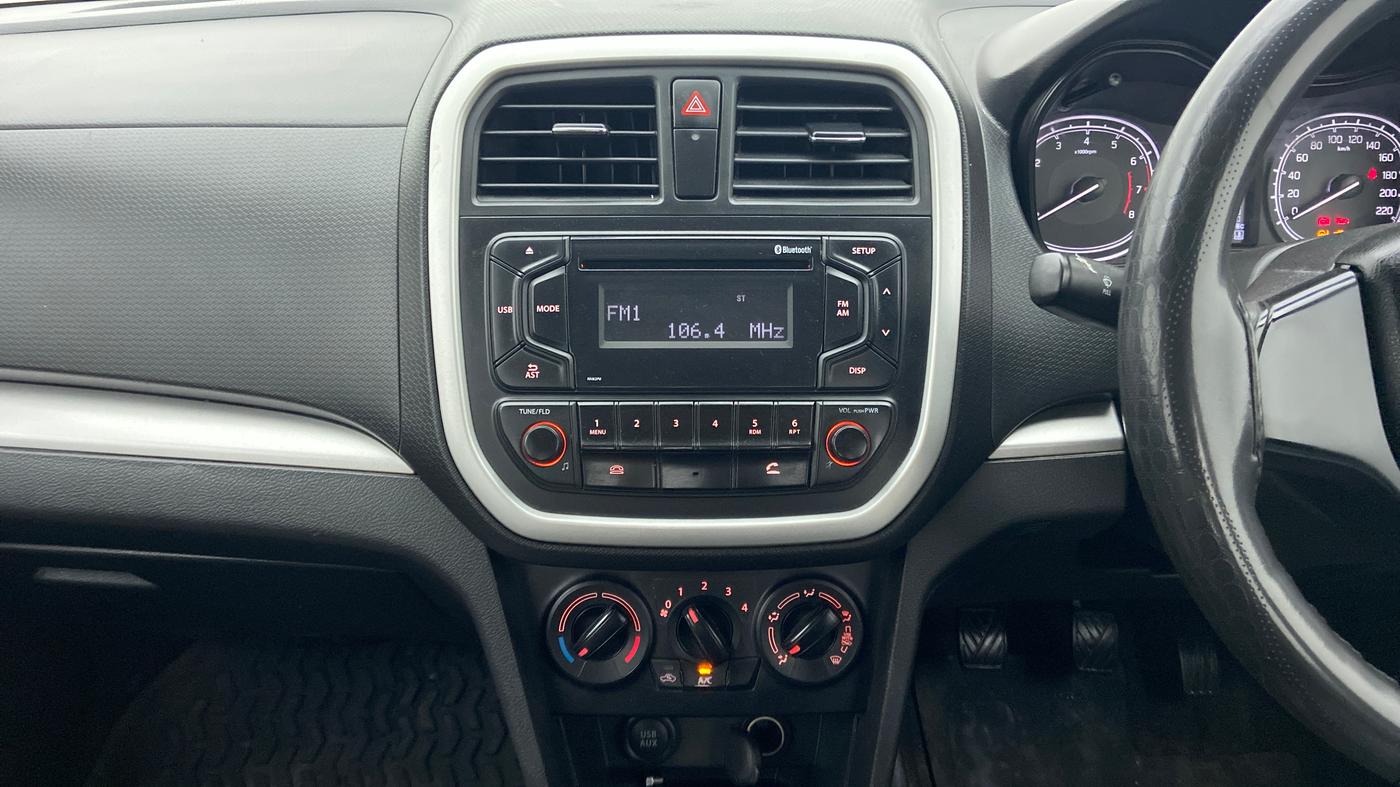 2021 Maruti Vitara Brezza LXI, Petrol, Manual, 45,332 km, Air Conditioner