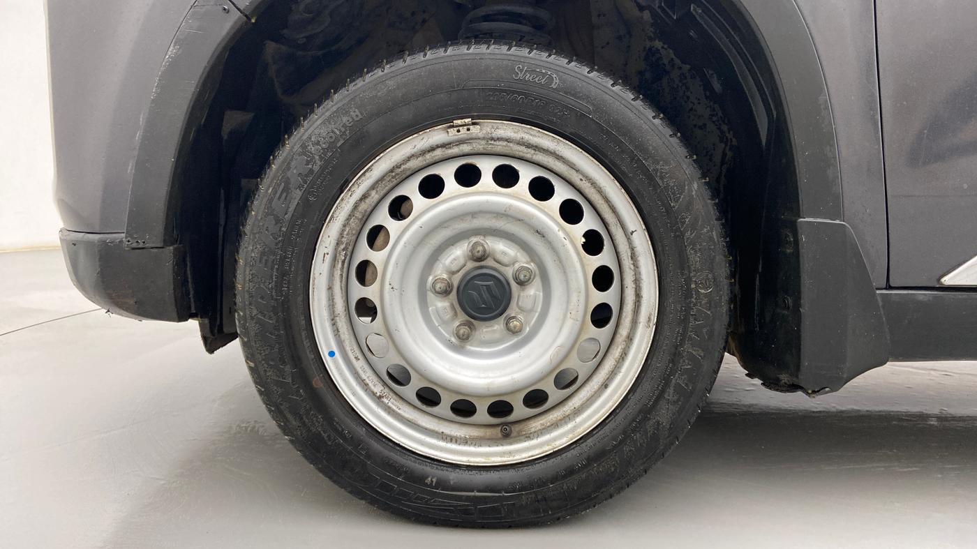 2021 Maruti Vitara Brezza LXI, Petrol, Manual, 45,332 km, Left Front Wheel