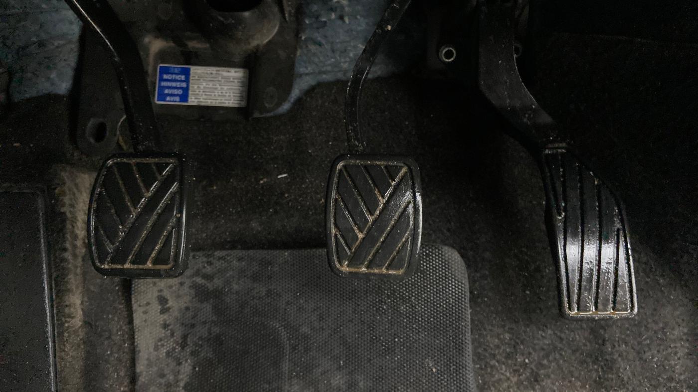 2021 Maruti Vitara Brezza LXI, Petrol, Manual, 45,332 km, Pedals
