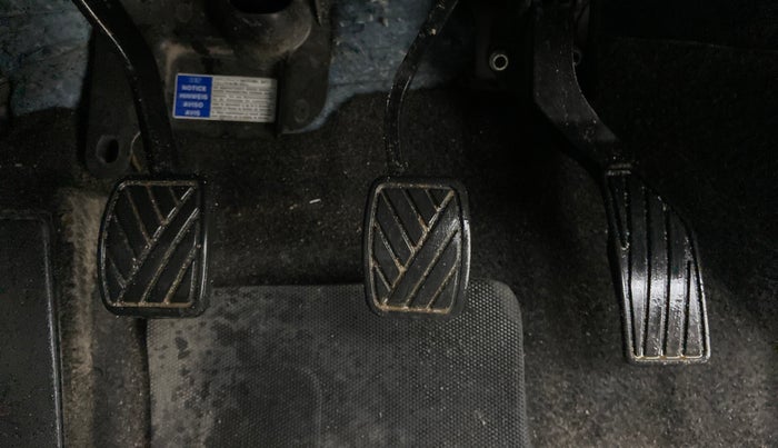 2021 Maruti Vitara Brezza LXI, Petrol, Manual, 45,332 km, Pedals