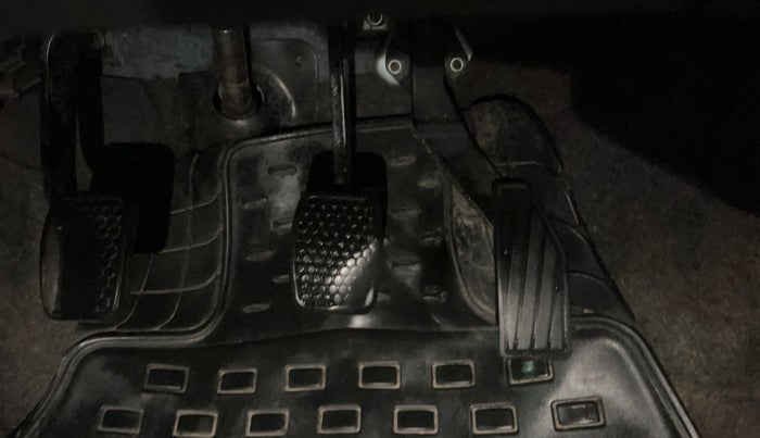 2017 Maruti Alto 800 LXI, Petrol, Manual, 53,495 km, Pedals