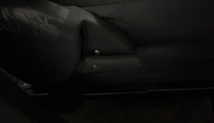 2017 Maruti Alto 800 LXI, Petrol, Manual, 53,495 km, Driver Side Adjustment Panel