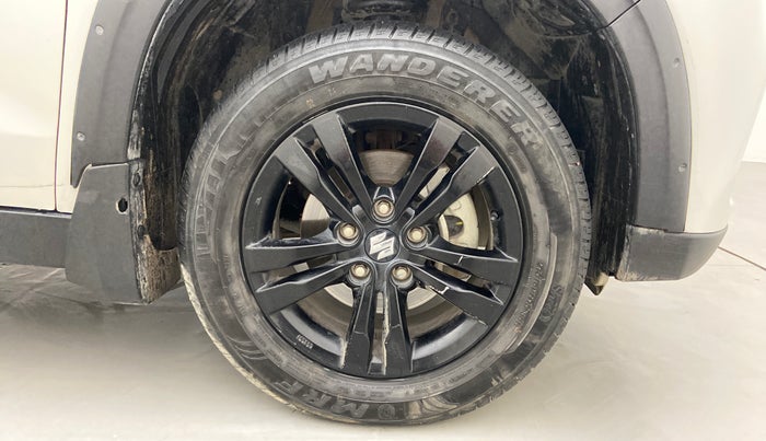 2019 Maruti Vitara Brezza ZDI AMT, Diesel, Automatic, 17,637 km, Right Front Wheel