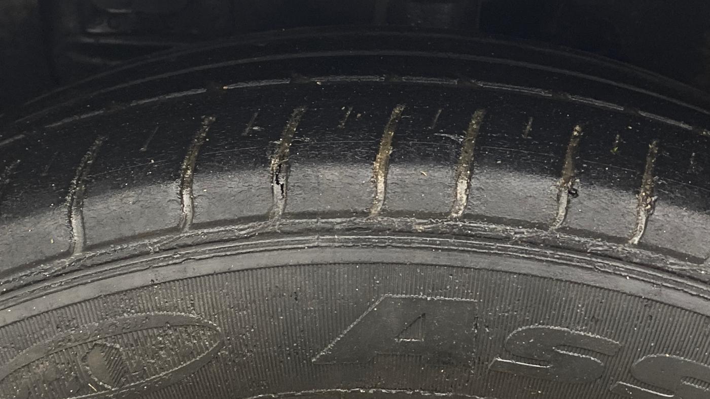 2019 Hyundai Elite i20 SPORTZ PLUS 1.2, Petrol, Manual, 53,499 km, Left Front Tyre Tread