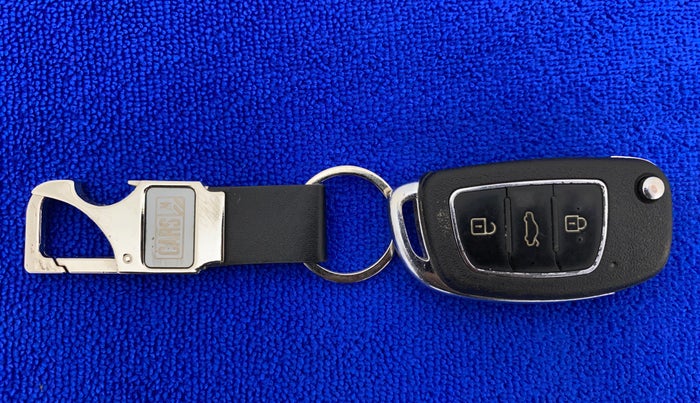 2013 Hyundai i20 MAGNA (O) 1.2, Petrol, Manual, 59,653 km, Key Close Up
