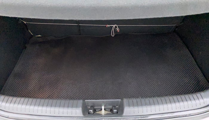2013 Hyundai i20 MAGNA (O) 1.2, Petrol, Manual, 59,653 km, Boot Inside