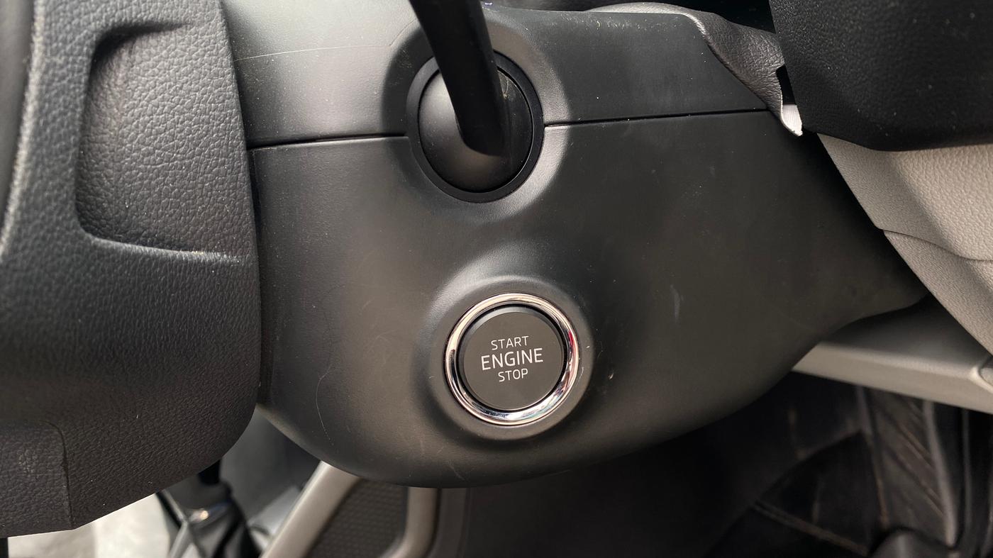 2025 Skoda Kylaq Signature Plus AT, Petrol, Automatic, 7,274 km, Keyless Start/ Stop Button