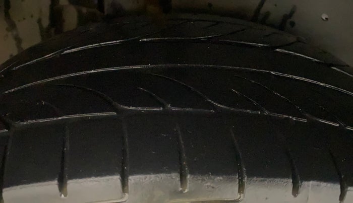 2016 Maruti S Cross ZETA 1.3, Diesel, Manual, 83,840 km, Right Rear Tyre Tread