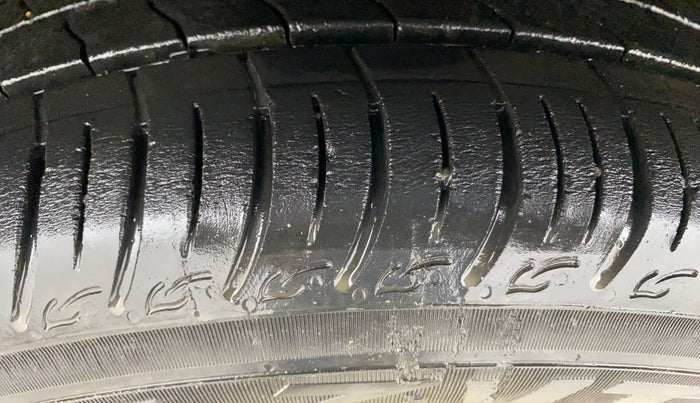 2017 Tata Tiago XT PETROL, Petrol, Manual, 26,307 km, Left Front Tyre Tread