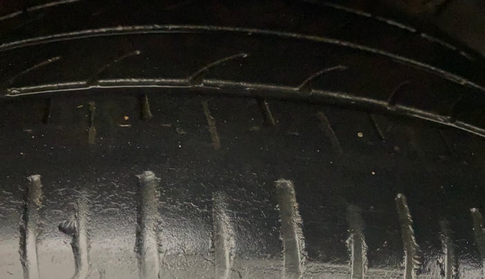 2018 Hyundai Verna 1.6 VTVT SX (O) AT, Petrol, Automatic, 96,462 km, Right Front Tyre Tread