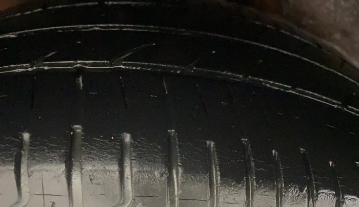 2018 Hyundai Verna 1.6 VTVT SX (O) AT, Petrol, Automatic, 96,462 km, Right Rear Tyre Tread