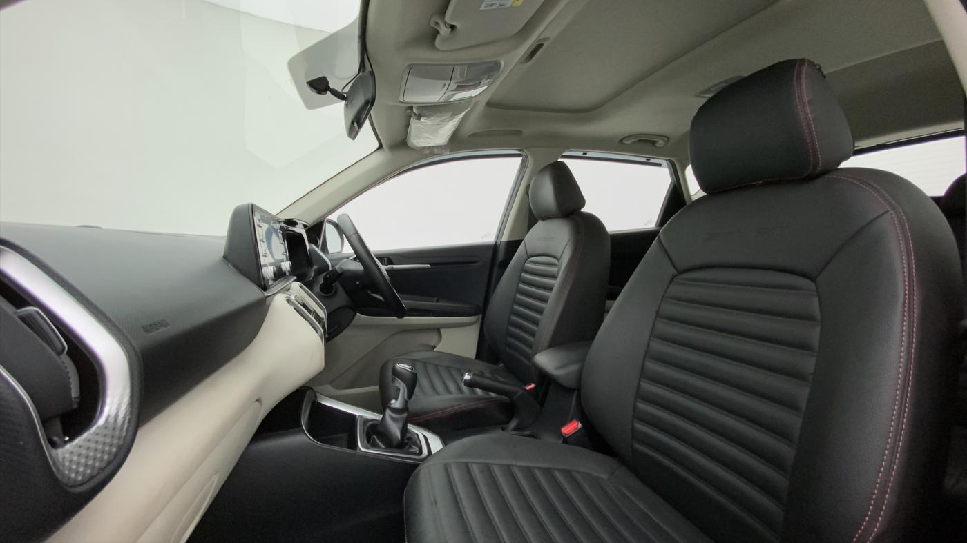 2021 KIA SONET HTX 1.0 IMT, Petrol, Manual, 15,437 km, Right Side Front Door Cabin