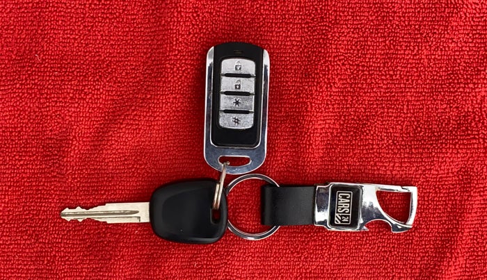 2013 Maruti Alto 800 LXI, Petrol, Manual, 32,417 km, Key Close Up