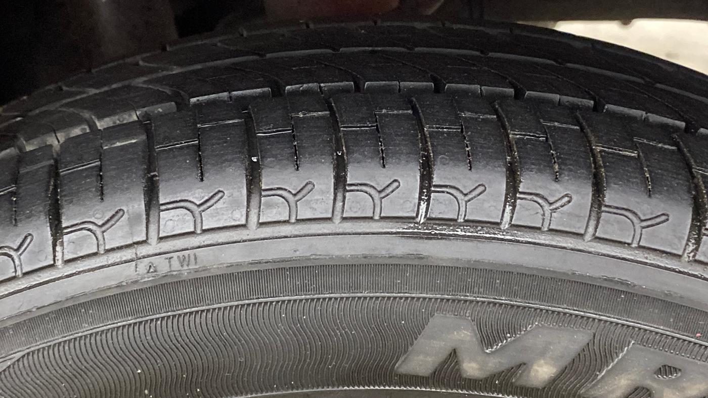 2017 Maruti Alto K10 VXI (O) AMT, Petrol, Automatic, 51,332 km, Left Rear Tyre Tread