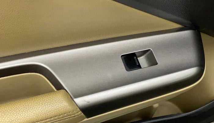 2015 Honda City 1.5L I-VTEC VX CVT, Petrol, Automatic, 99,059 km, Left front window switch / handle - Power window makes minor noise