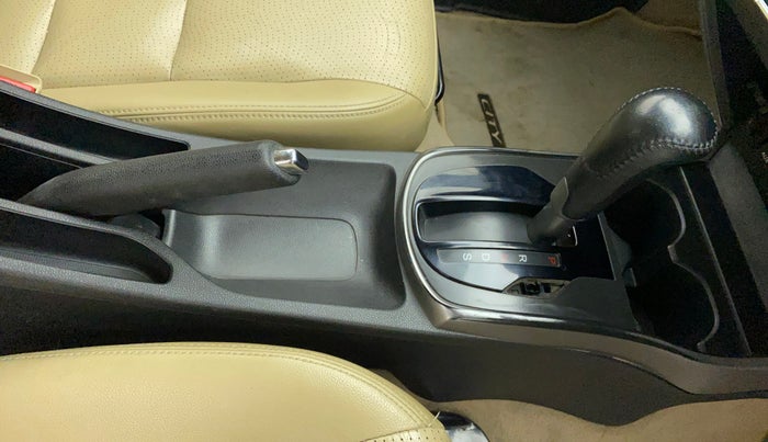 2015 Honda City 1.5L I-VTEC VX CVT, Petrol, Automatic, 99,059 km, Gear Lever