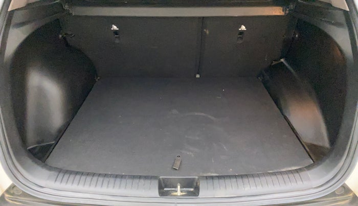 2019 Hyundai Creta SX AT 1.6 PETROL, Petrol, Automatic, 45,768 km, Boot Inside