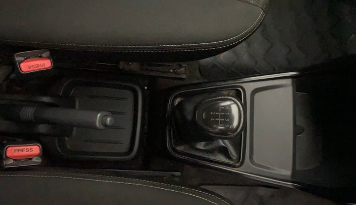 2021 Datsun Go A, Petrol, Manual, 58,654 km, Gear Lever