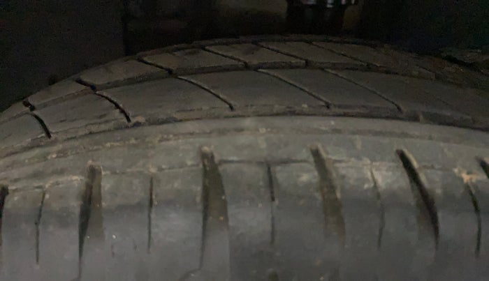 2021 Datsun Go A, Petrol, Manual, 58,654 km, Left Front Tyre Tread