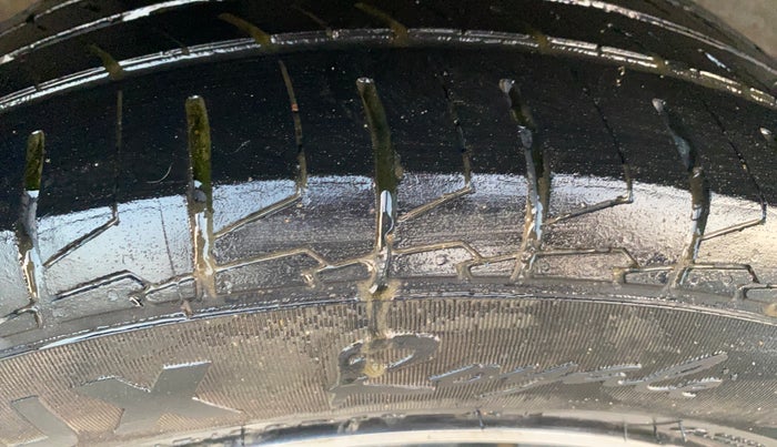 2019 Hyundai VENUE SX PLUS 1.0 TURBO DCT, Petrol, Automatic, 37,695 km, Right Rear Tyre Tread