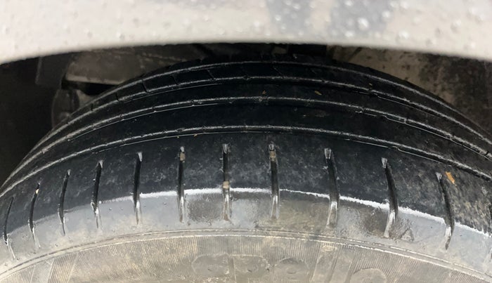 2023 Maruti Baleno  ZETA CNG 1.2L, CNG, Manual, 45,511 km, Left Front Tyre Tread