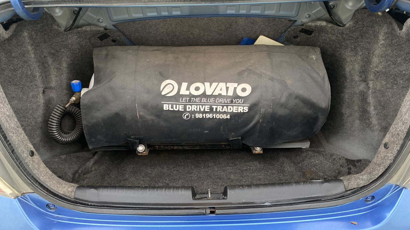 2014 Honda Amaze 1.2L I-VTEC S, CNG, Manual, 72,360 km, Boot Inside