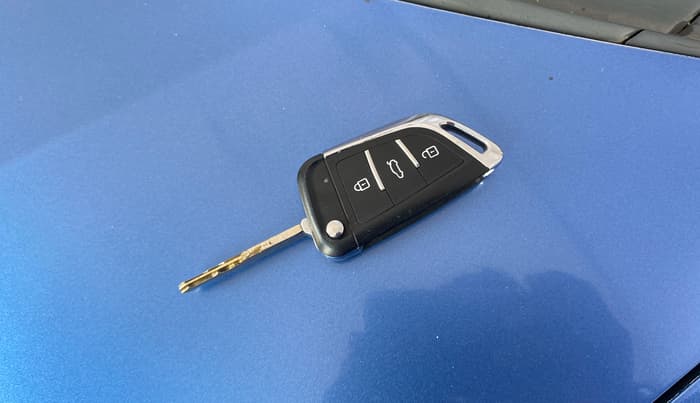 2014 Honda Amaze 1.2L I-VTEC S, CNG, Manual, 71,699 km, Key Close Up