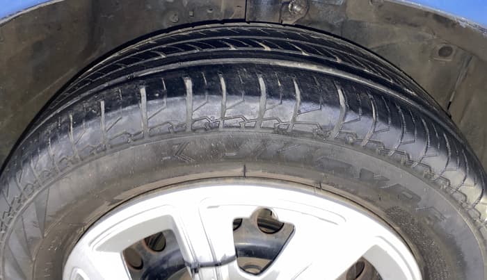 2014 Honda Amaze 1.2L I-VTEC S, CNG, Manual, 71,699 km, Right Front Tyre Tread