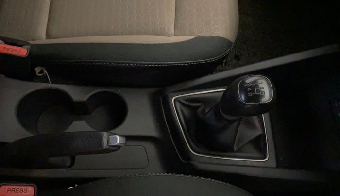 2016 Hyundai Elite i20 MAGNA 1.2, Petrol, Manual, 53,863 km, Gear Lever