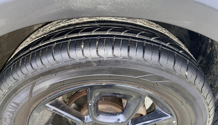 2019 Maruti IGNIS ZETA 1.2 AMT, Petrol, Automatic, 98,753 km, Right Front Tyre Tread