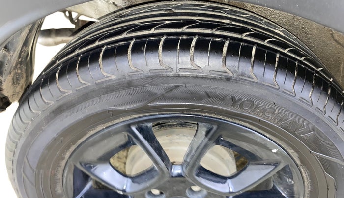 2019 Maruti IGNIS ZETA 1.2 AMT, Petrol, Automatic, 98,753 km, Right Rear Tyre Tread